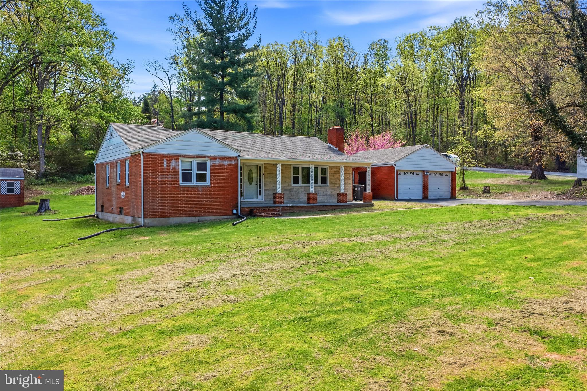 930 Chestnut Hill Road Harpers Ferry, WV 25425 - Photo 7 of 12 Front of Home