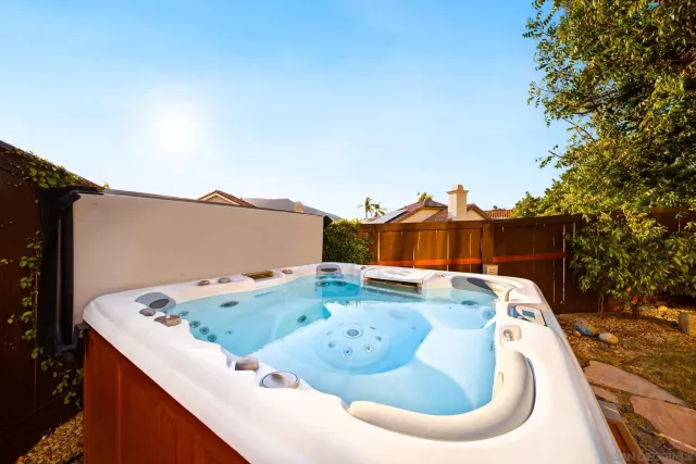 $7,999 | 18106 Chieftain Court, San Diego, CA 92127