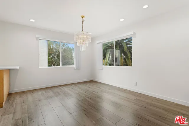 $4,200 | 9351 Via Crema, Burbank, CA 91504