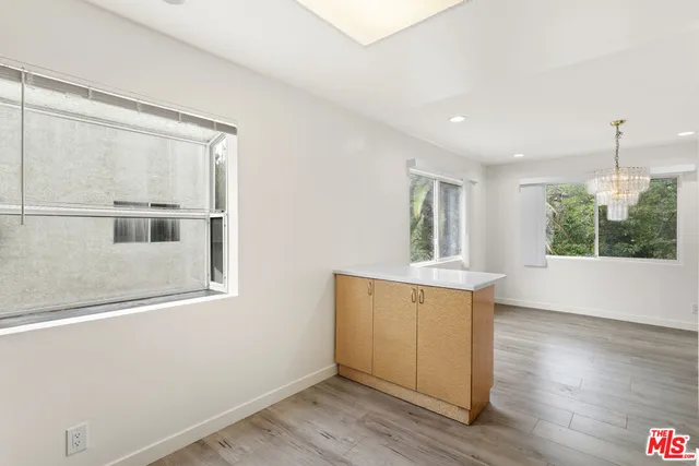 $4,200 | 9351 Via Crema, Burbank, CA 91504