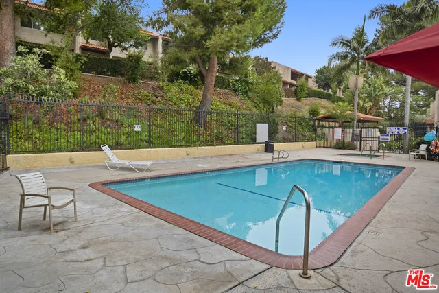 $4,200 | 9351 Via Crema, Burbank, CA 91504