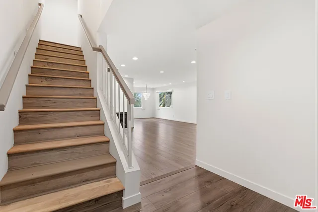 $4,200 | 9351 Via Crema, Burbank, CA 91504