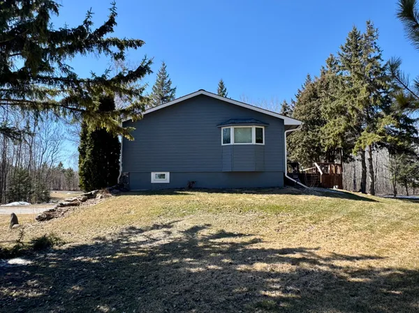 $485,000 | 64280 300th Street, Warroad, MN 56763