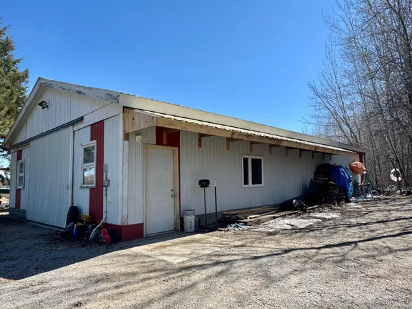 $485,000 | 64280 300th Street, Warroad, MN 56763