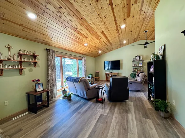 $485,000 | 64280 300th Street, Warroad, MN 56763