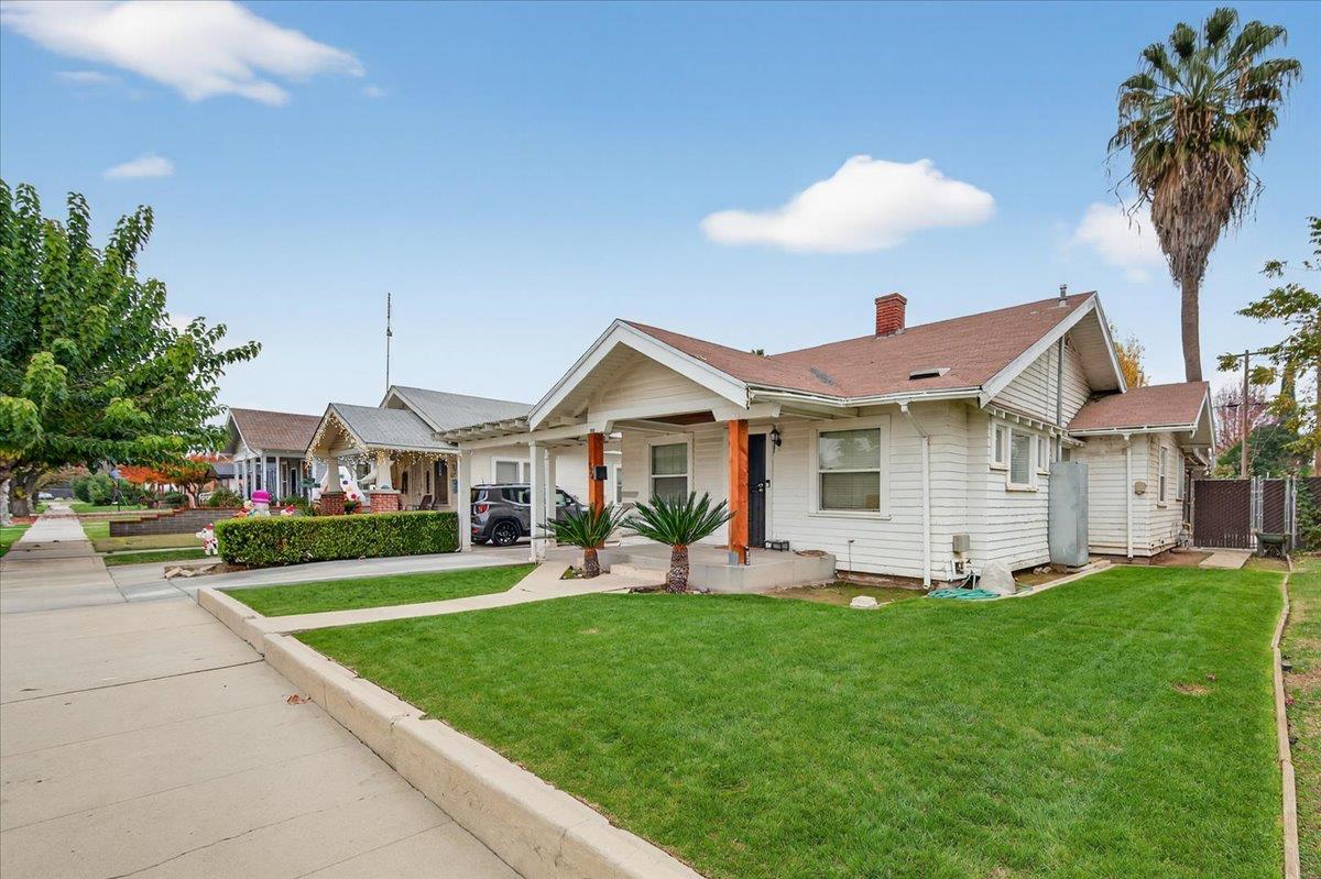 824 Hoag Avenue Sanger, CA 93657 - Photo 13 of 37