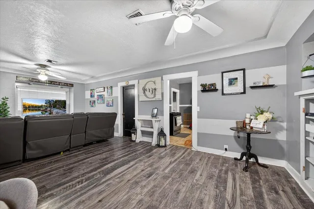 $279,900 | 824 Hoag Avenue, Sanger, CA 93657