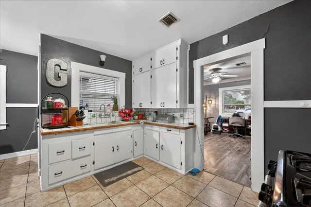 $279,900 | 824 Hoag Avenue, Sanger, CA 93657