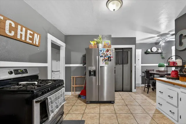 $279,900 | 824 Hoag Avenue, Sanger, CA 93657