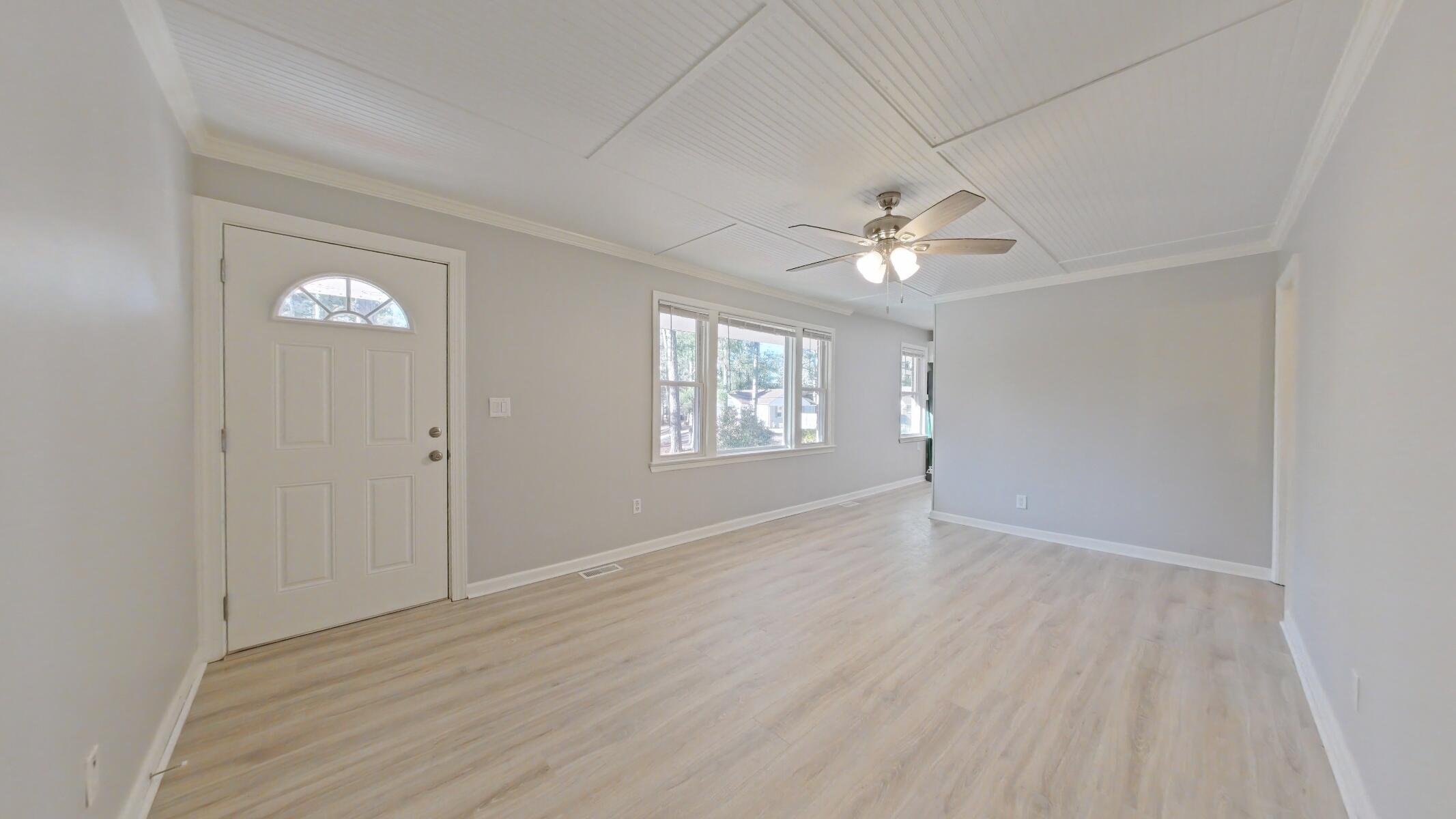 2001 Wren Road North Augusta, SC 29841 - Photo 3 of 16 Living Room (12)