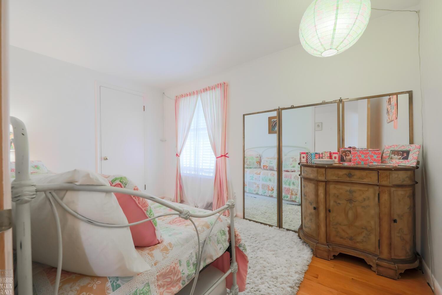 70 North Duval Road Grosse Pointe, MI 48236 - Photo 33 of 55 50142048-c6521454-a3ba-483e-967c-b085721f9562.JPG