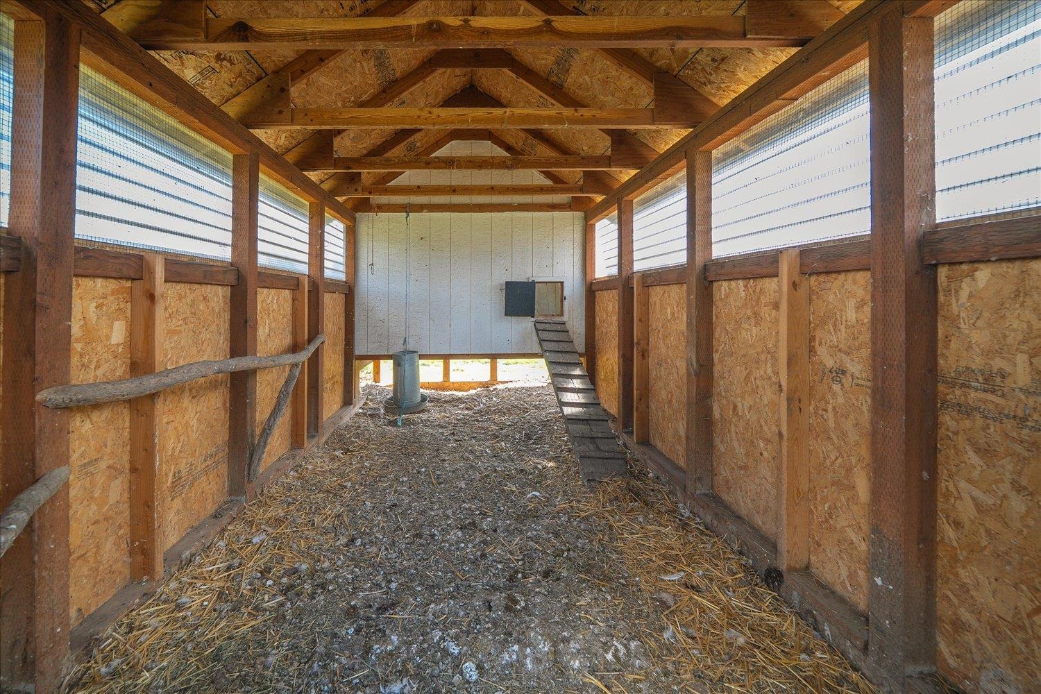 11918 East Nelson Road Elk, WA 99009 - Photo 34 of 49