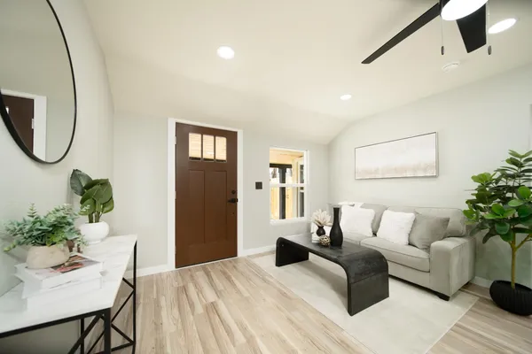 $535,000 | 811 Nevada Street, Manteca, CA 95337