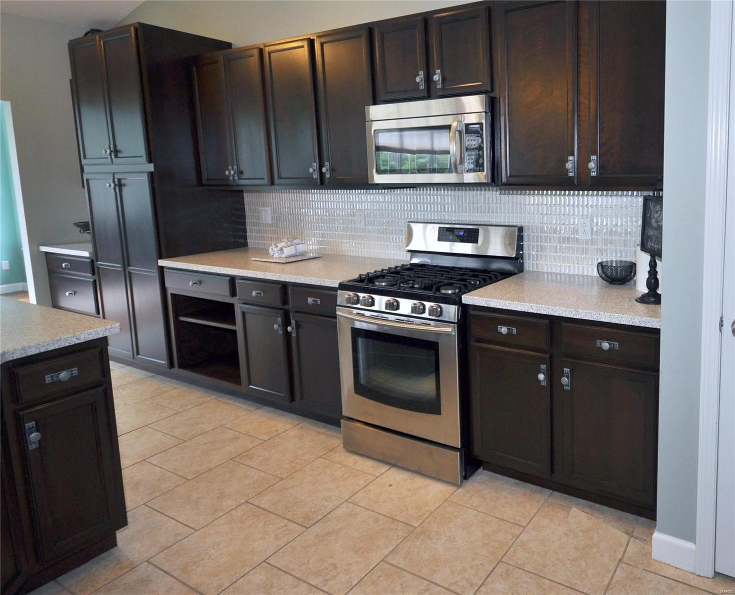 2627 Keebler Road Maryville, IL 62062 - Photo 11 of 43 Gallery Image 11
