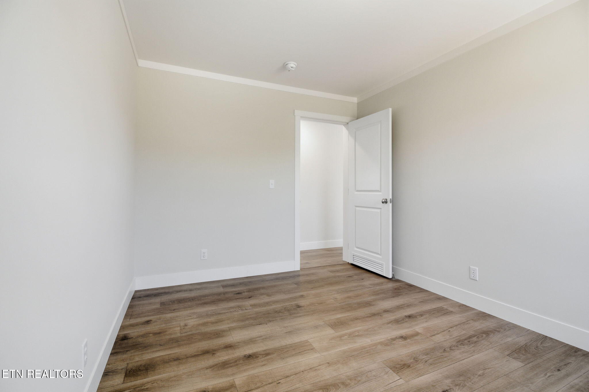 233 Songbird Road White Pine, TN 37890 - Photo 21 of 27 22-web-or-mls-DZ3A6946