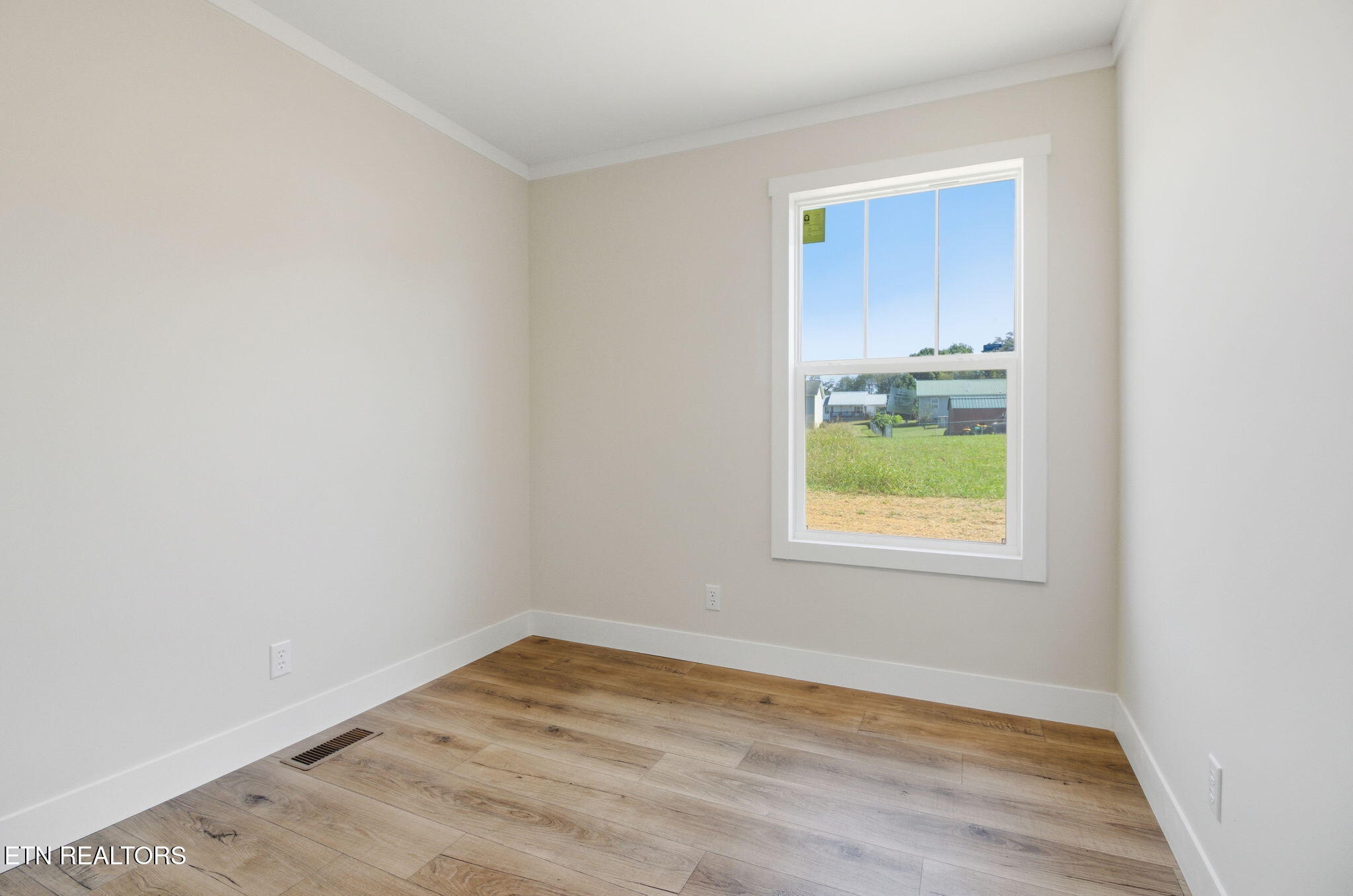 233 Songbird Road White Pine, TN 37890 - Photo 22 of 27 23-web-or-mls-DZ3A6950