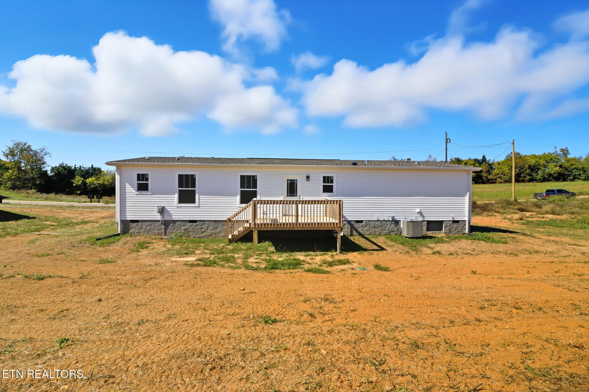 233 Songbird Road White Pine, TN 37890 - Photo 4 of 27 5-web-or-mls-DZ3A6874