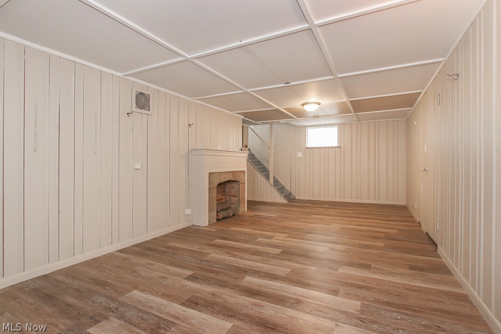 2232 Barrington Road Cleveland, OH 44118 - Photo 27 of 35