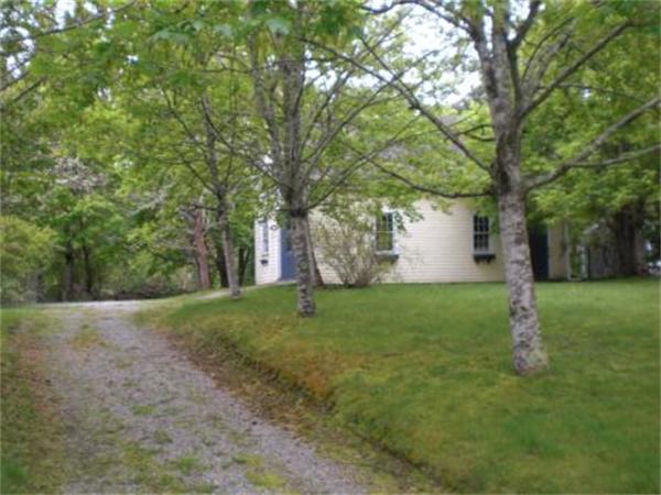 14 Pine Island Road Mattapoisett, MA 02739 - Photo 3 of 6 Gallery Image 3