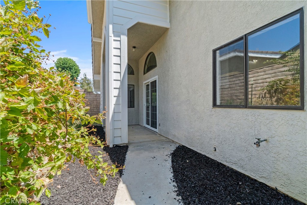 3367 Lathrop Avenue Simi Valley, CA 93063 - Photo 27 of 36