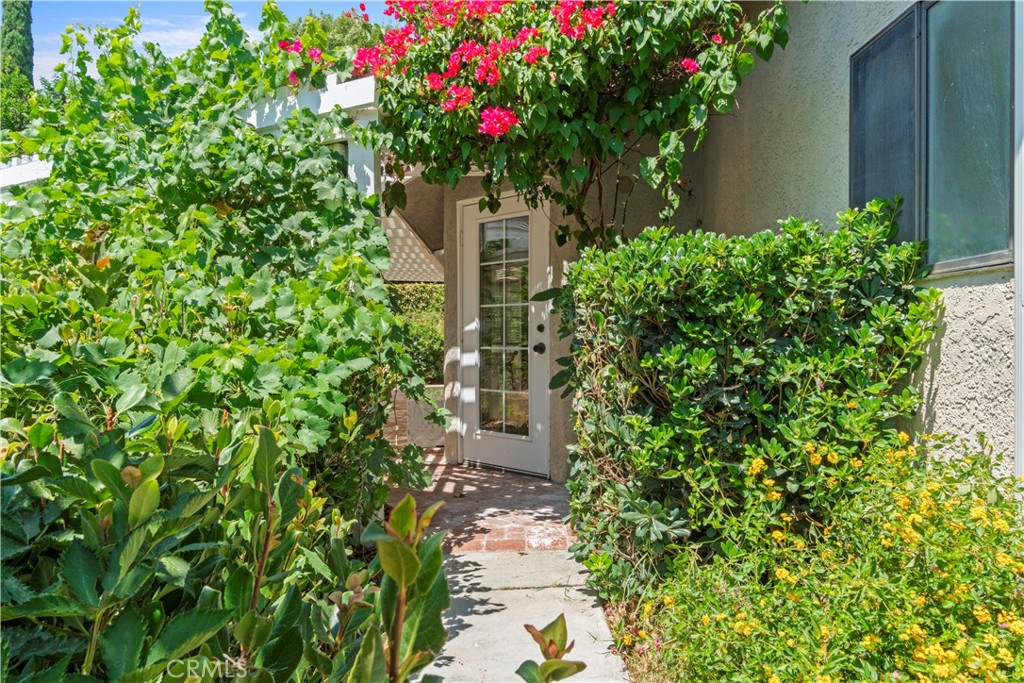 3367 Lathrop Avenue Simi Valley, CA 93063 - Photo 31 of 36 a flower plants in front of a house