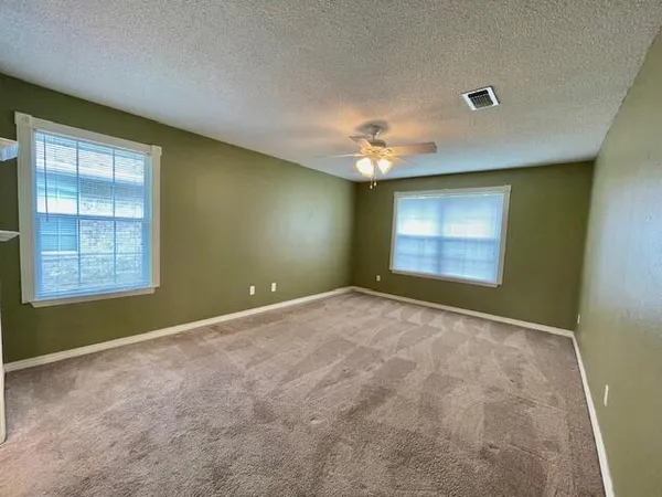 $1,895 | 9414 Pine Lily Court, Navarre, FL 32566