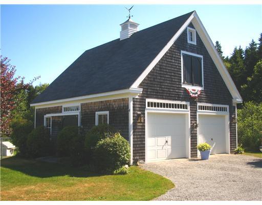 262 Back Road Brooklin, ME 04616 - Photo 3 of 23 Stable/Barn. Spacious barn/garage...