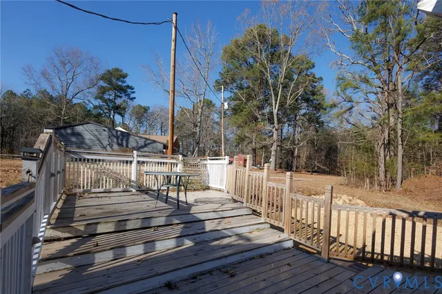 a view of pathway along with wooden floor