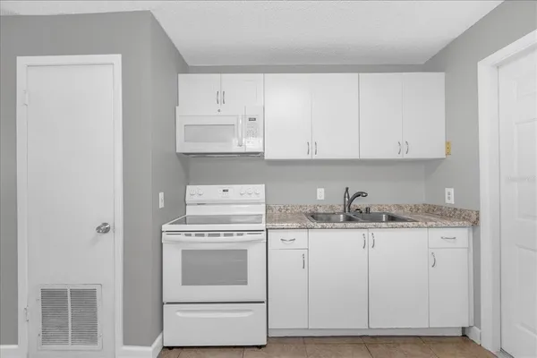 $1,300 | 284 Short Street, Lake Mary, FL 32746