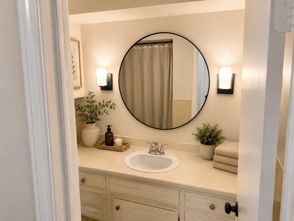 6105 Rincon Way Dallas, TX 75214 - Photo 6 of 12 Gallery Image 6