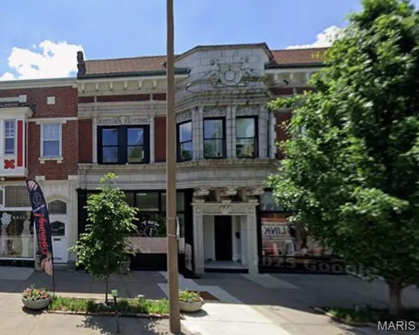 $320,000 | 4738 McPherson Avenue, Unit 201, St. Louis, MO 63108