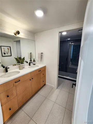 $320,000 | 4738 McPherson Avenue, Unit 201, St. Louis, MO 63108