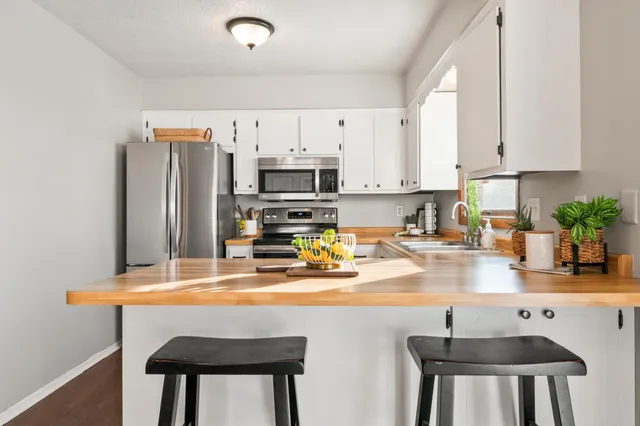 $319,900 | 922 21st Street Southeast, Rochester, MN 55904