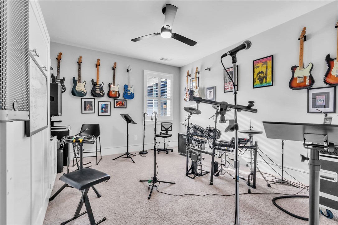 180 Pershing Avenue Clemson, SC 29631 - Photo 8 of 32