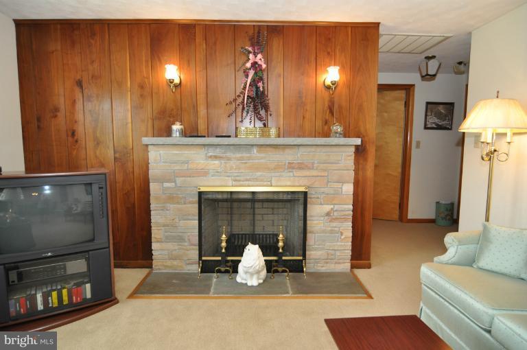 3105 Mt Carmel Road Upperco, MD 21155 - Photo 5 of 24 Interior (General)