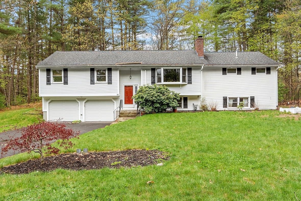 38 Whitford Road Nashua, NH 03062 - Photo 1 of 40