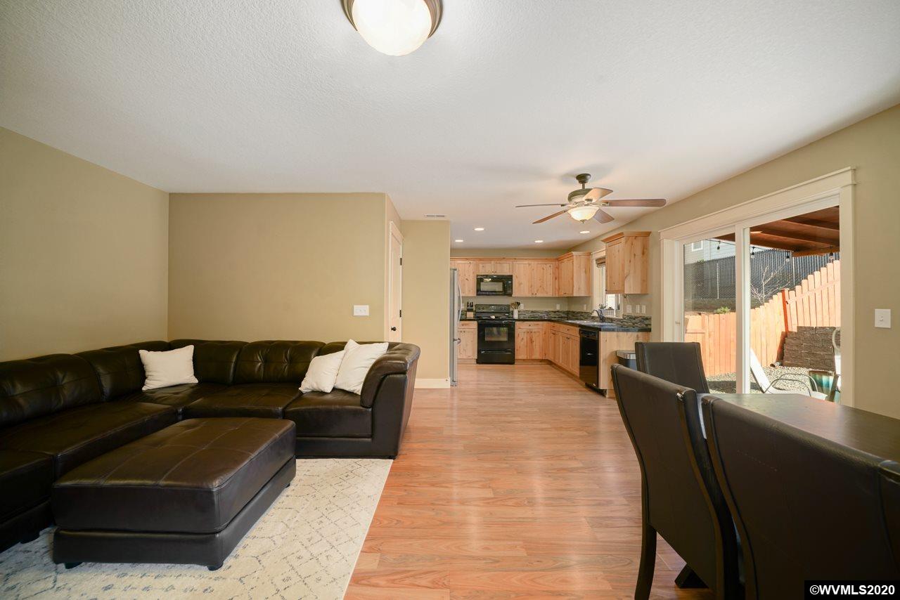 874 Crouchen Street Northwest Salem, OR 97304 - Photo 9 of 32
