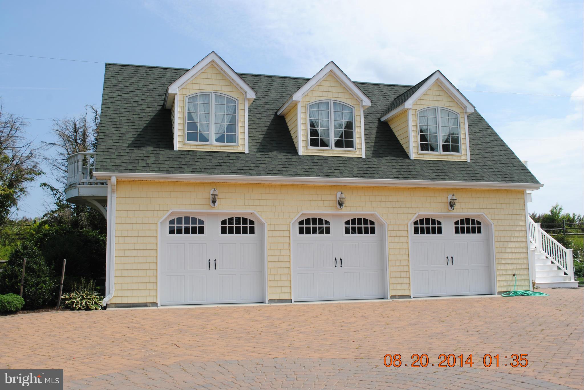 20839 Humphreys Point Road Rock Hall, MD 21661 - Photo 15 of 30 Guest house on 2nd floor of this 3-car garage