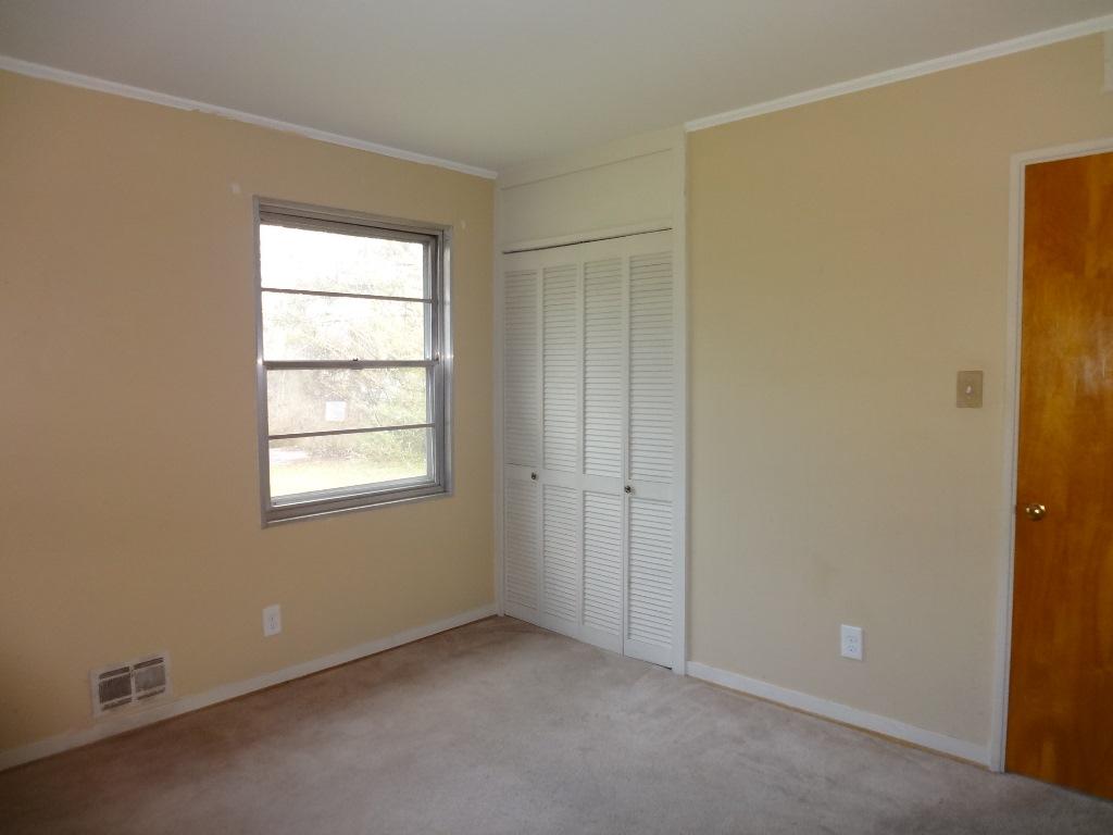 127 East Arrowwood Road Oak Ridge, TN 37830 - Photo 4 of 11 BDR1.JPG