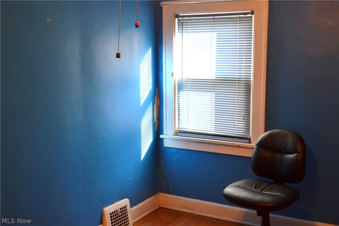 8207 Snow Road Cleveland, OH 44129 - Photo 20 of 23