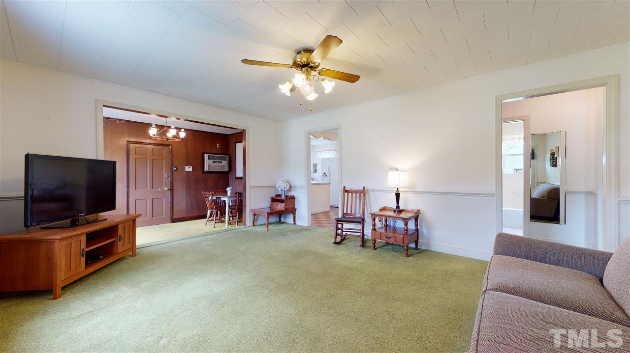 3313 Carpenter Pond Road Durham, NC 27703 - Photo 7 of 30