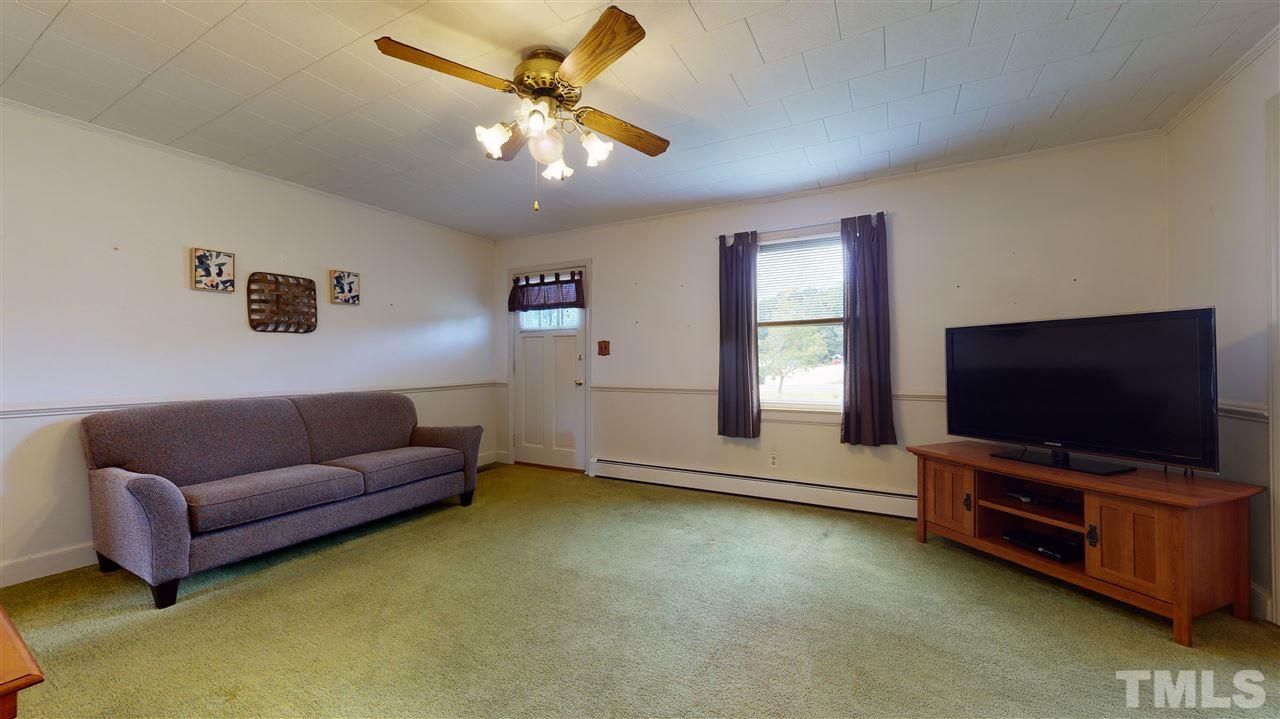 3313 Carpenter Pond Road Durham, NC 27703 - Photo 9 of 30