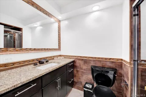 $550,000 | 500 High Point Drive, Unit 412, Hartsdale, NY 10530