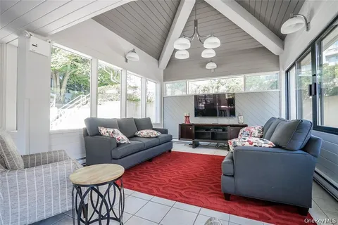 $550,000 | 500 High Point Drive, Unit 412, Hartsdale, NY 10530