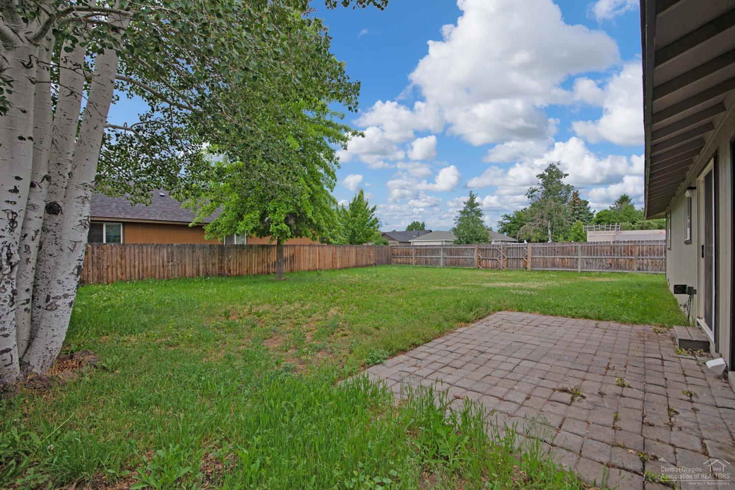 1620 Southwest 33rd Street Redmond, OR 97756 - Photo 23 of 25 Additional Photo