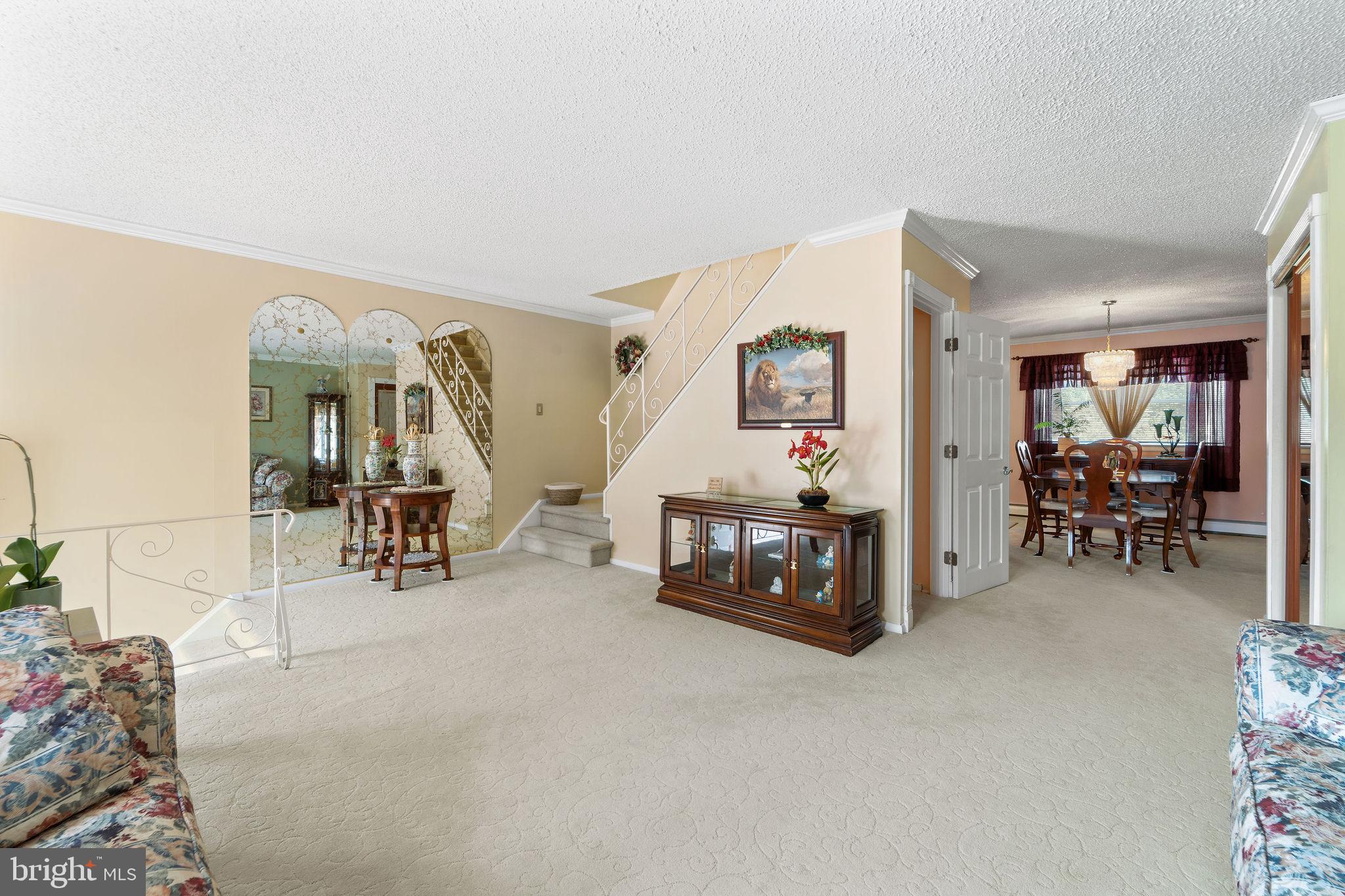 3587 Brookview Road Philadelphia, PA 19154 - Photo 7 of 33 Gallery Image 7