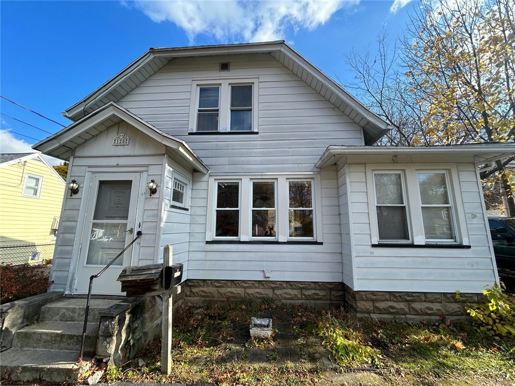 125 Windsor Road Greece, NY 14612 - Photo 3 of 31