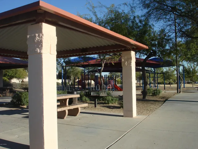 $2,300 | 6956 West Via Montoya Drive, Glendale, AZ 85310