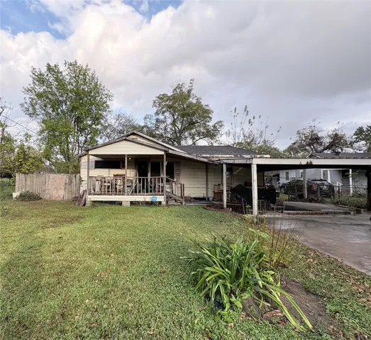 $100,000 | 8922 Heatherside Street, Houston, TX 77016