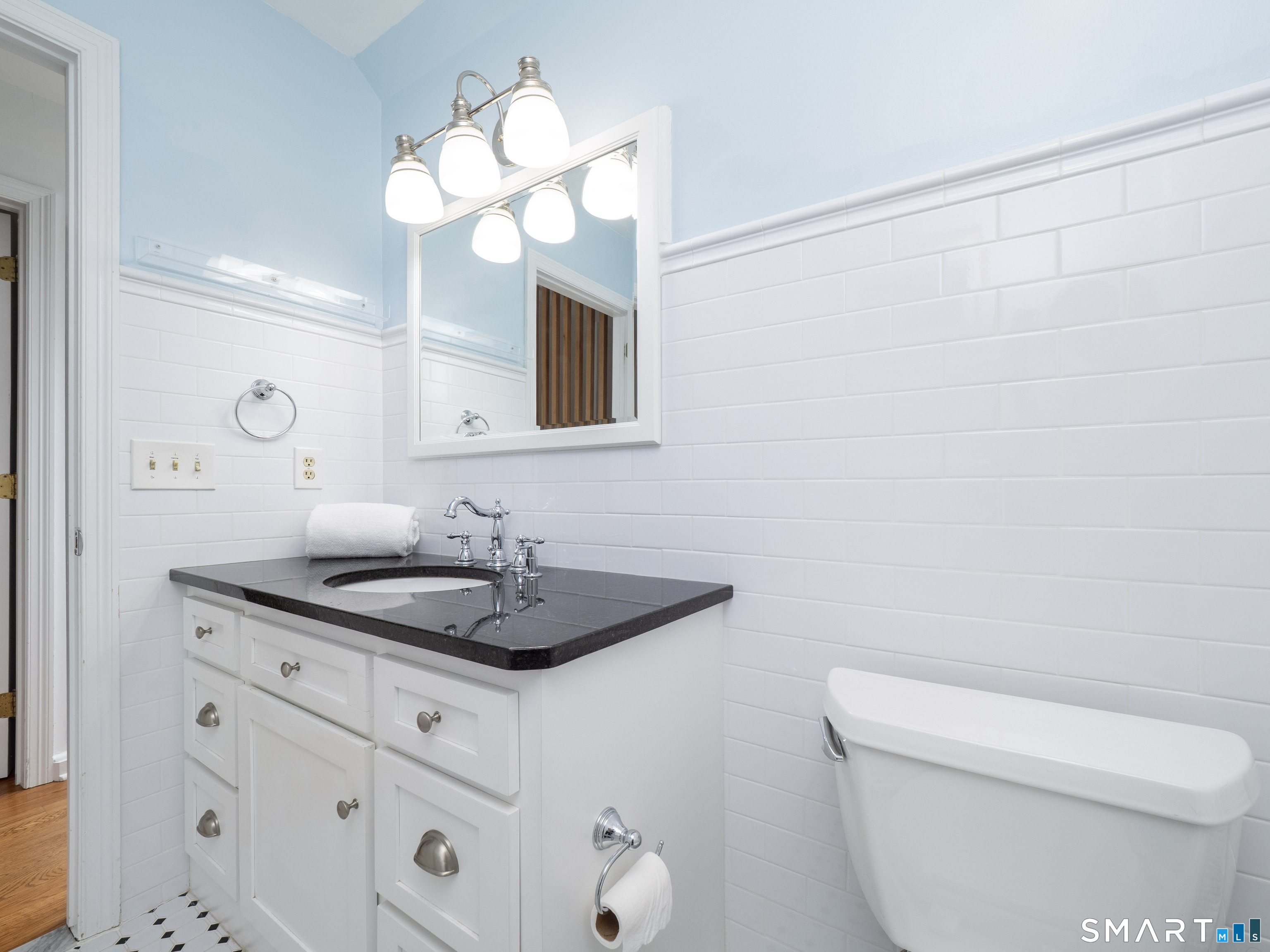 49 Wilton Crest Road, Unit 49 Wilton, CT 06897 - Photo 25 of 37